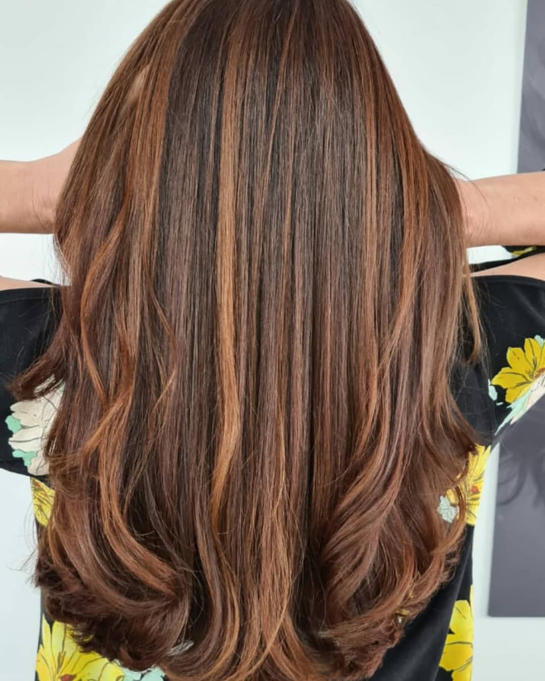 Quem faz moreno iluminado em São Paulo | Estúdio Magali Macedo Hair